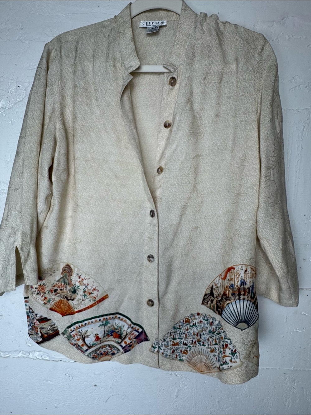 Citron 100%‎ Silk Beige Button-Front Blouse with Decorative Japanese Fan Motif S